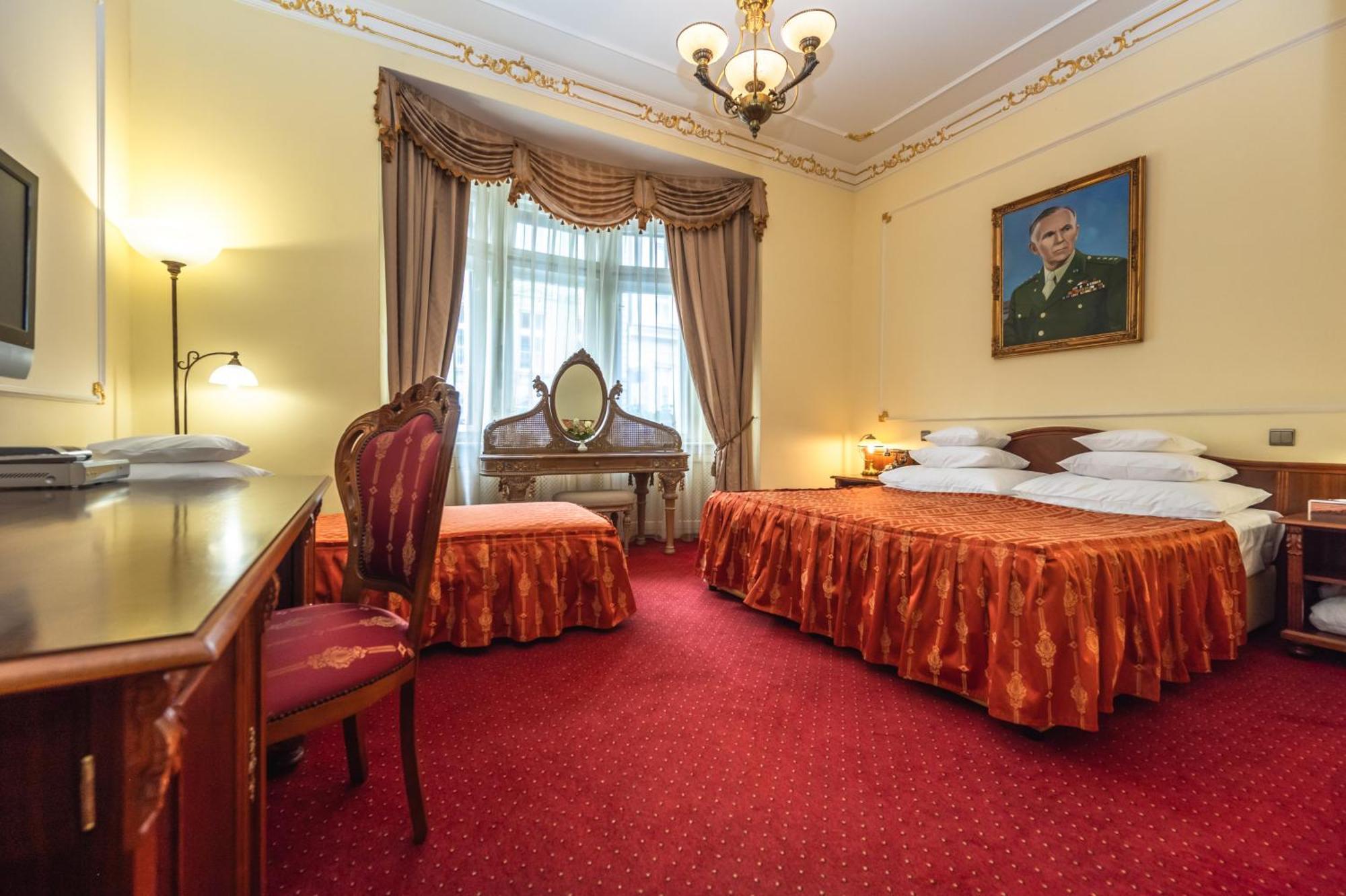 Hotel General Old Town Prague Extérieur photo